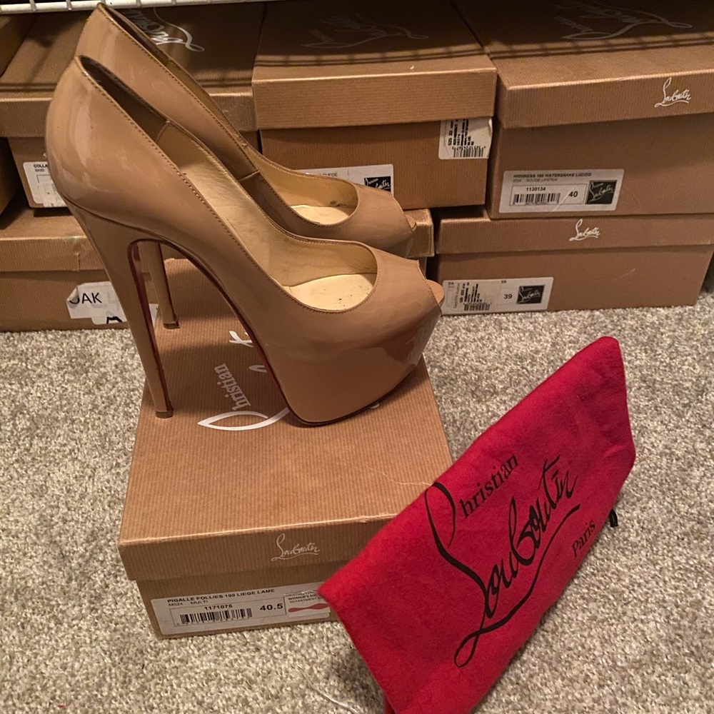 Christian Louboutin Jamie Highness Patent Nude